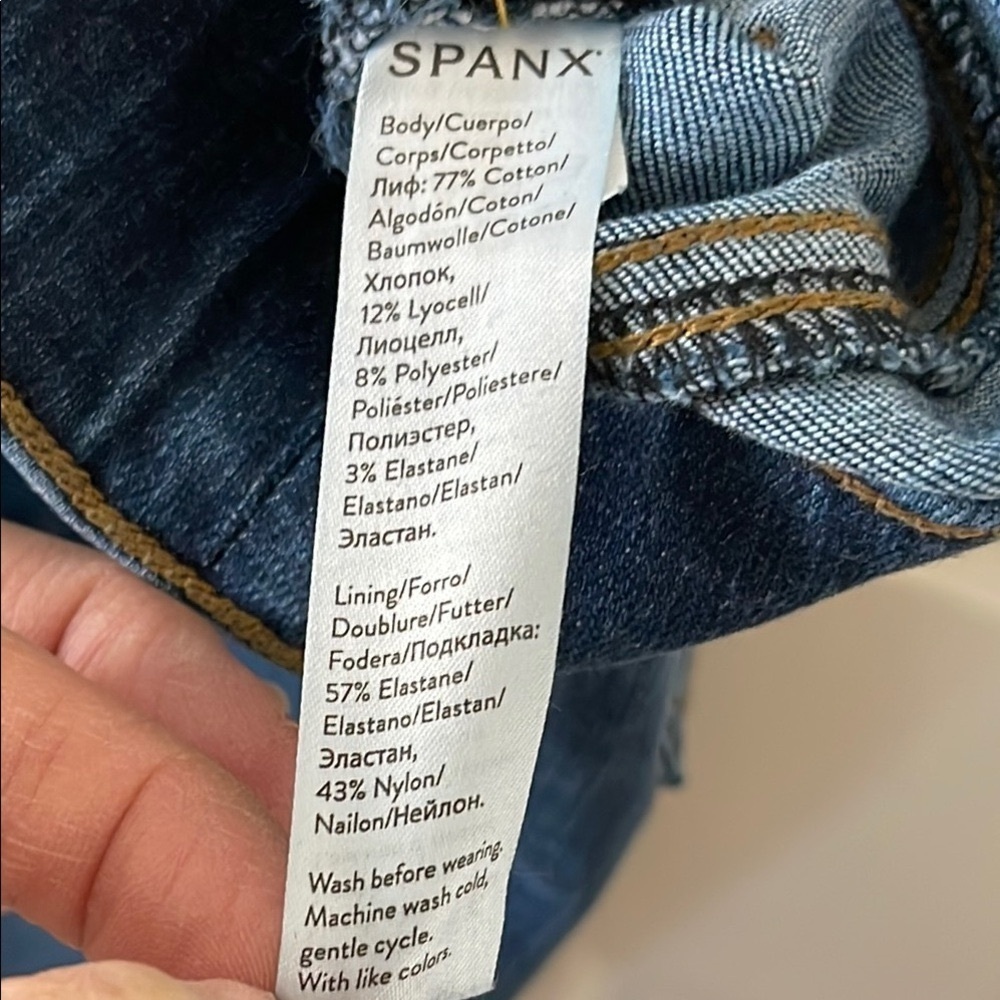 Spanx Distressed Pull On Stretch Denim Legging Jeans Medium Wash Size Small - Picture 9 of 15